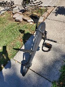 TWO PEDAL/PADDLE FISHING KAYAKS 10' LOADED $875.00 - Photo 7