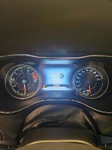 2022 Jeep Grand Cherokee - Altitude - Photo 5