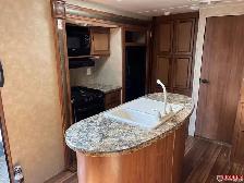 2013 GULFSTREAM KINGSPORT 32TBHT Travel Trailer - Photo 7