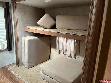 2013 GULFSTREAM KINGSPORT 32TBHT Travel Trailer - Photo 18