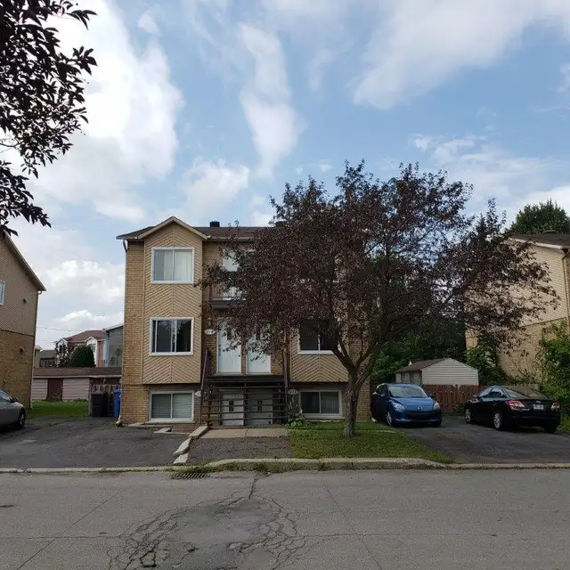 3 et demi à louer - Longueuil