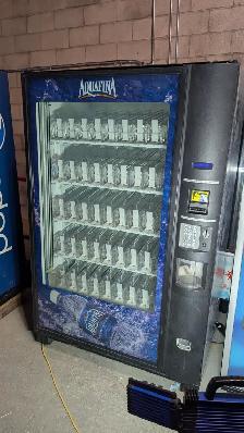 Refurbished Vending Machines - Photo 9