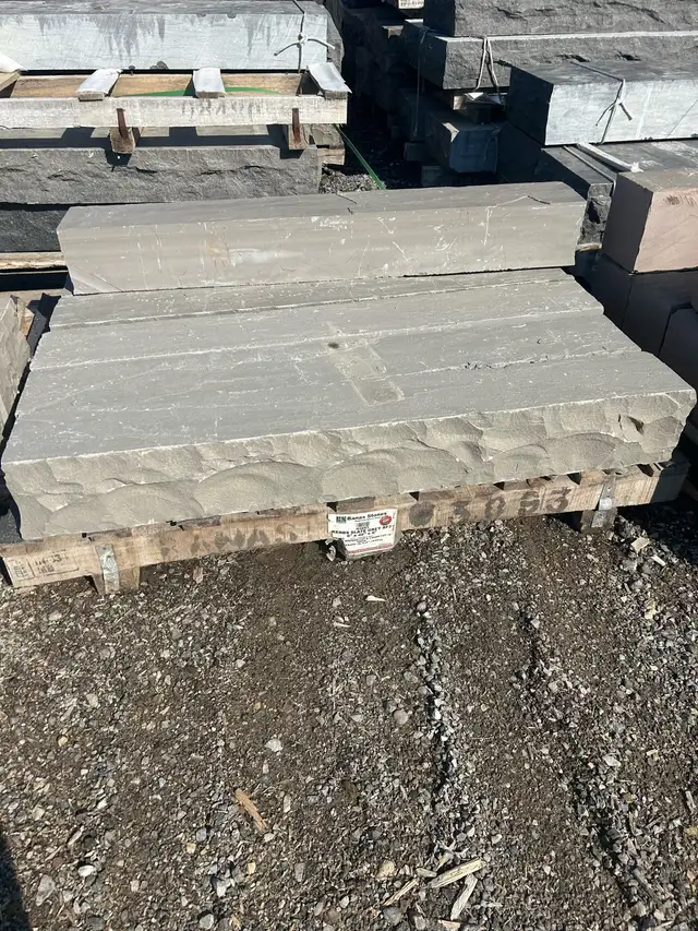 Natural Slate Grey Stone Kerbs
