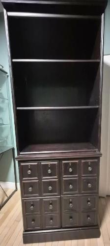 BOMBAY COMPANY STANTON SOLID WOOD BOOKCASE / DISPLAY CABINET 190