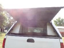 2005 Ford F-350 Pickup Truck - Photo 7