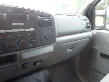 2005 Ford F-350 Pickup Truck - Photo 14
