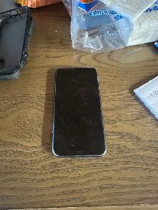 Apple iPhones and Apple Watch - Photo 7