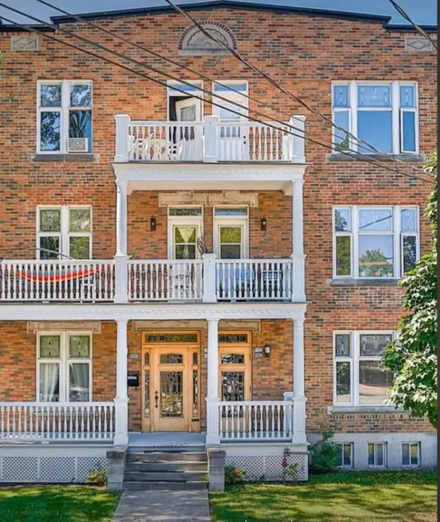 5 1/2 à louer à Montreal près de l’Acadie et Gouin  1800.00$