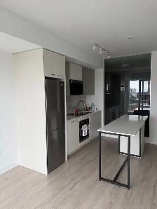 Bedroom with Private Bathroom - Photo 8