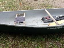 Abitibi Fiberglass Canoe - Photo 7