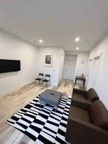 1 Bed 1Bath Unit for Rent available from Sept 1