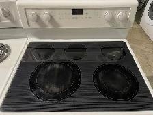 Cuisinière blanche vitrocéramique convection Whirlpool