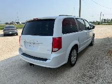 2017 Dodge Grand Caravan SXT - Photo 5
