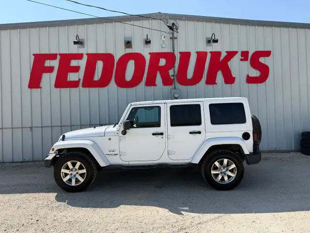 2018 Jeep Wrangler JK Unlimited Sahara 4WD