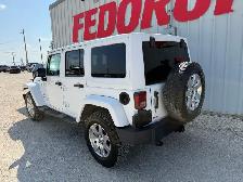 2018 Jeep Wrangler JK Unlimited Sahara 4WD - Photo 2