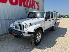 2018 Jeep Wrangler JK Unlimited Sahara 4WD - Photo 8