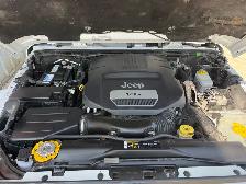 2018 Jeep Wrangler JK Unlimited Sahara 4WD - Photo 16