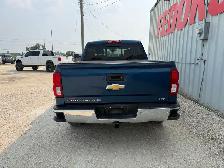 2018 Chevrolet Silverado 1500 LTZ Crew Cab 4WD - Photo 4