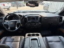 2018 Chevrolet Silverado 1500 LTZ Crew Cab 4WD - Photo 11