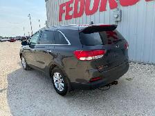 2018 Kia Sorento FE V6 AWD - Photo 2