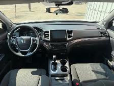 2017 Honda Ridgeline AWD - Photo 12