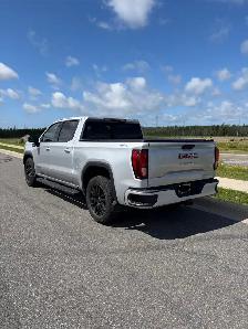 2019 GMC Sierra Elevation 5.3L V8 4x4 - Photo 3