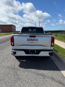 2019 GMC Sierra Elevation 5.3L V8 4x4 - Photo 4