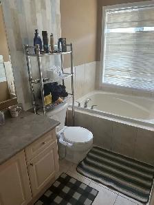 Roommate Pvt Masterbed Room with Pvt Bath $1000 - Photo 5