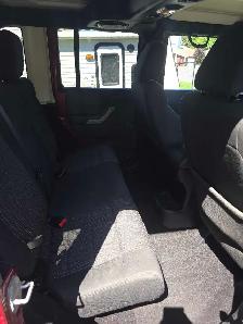 2011 Jeep Wrangler unlimited - Photo 8