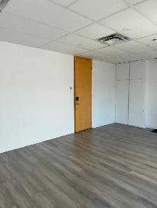 Bureau 493 pi² rénové – 1483.20$/mois – 2120 Sherbrooke E - Photo 7