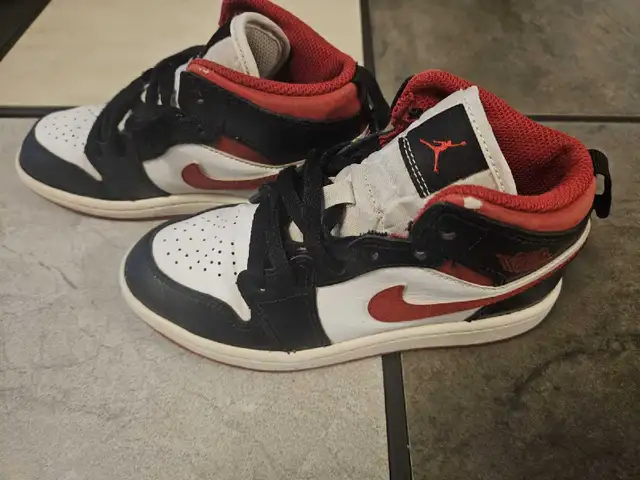 Air Jordan 1 Mid Kids