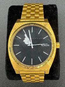NEW Nixon Mickey Mouse Disney Collab Watch with Fresh Battery