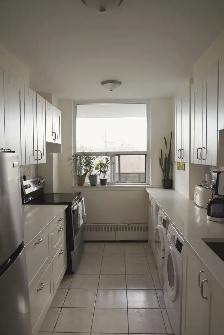 Renovated 1 Bed Condo - In-Unit Laundry, Parking, Balcony - Near
