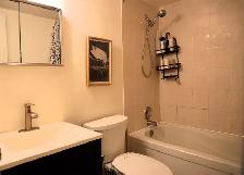 Renovated 1 Bed Condo - In-Unit Laundry, Parking, Balcony - Near - Photo 4