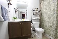 Dufferin & Steels Condo - Dog Friendly! - Photo 8