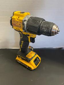 Dewalt Drill DCD799 With Battery - Photo 2