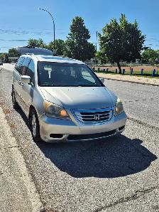 Low Km Honda Odyssey Rear Entry Wheelchair Van - Photo 2