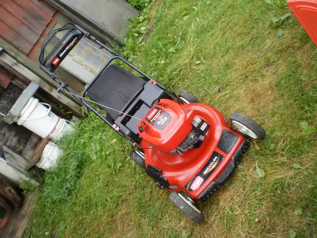 TORO Recycler  22inch Self-Propelled gas   Lawnmower.