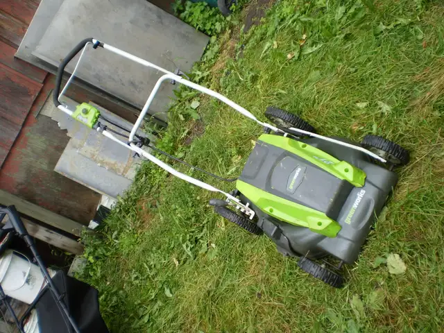 Greenworks 120V  Corded, Electric  lawnmower  21