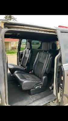 2019 Dodge Caravan - Photo 6