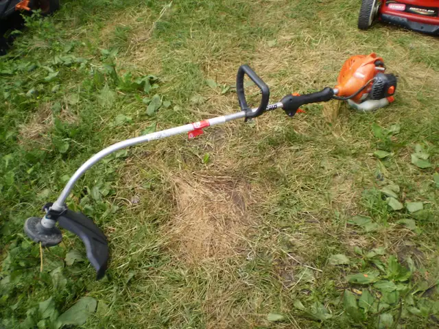 ECHO  GT225   GAS POWERED TRIMMER