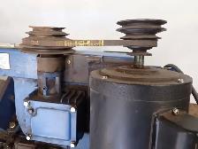 Hydraulic Metal Cutting Band Saw - Photo 7