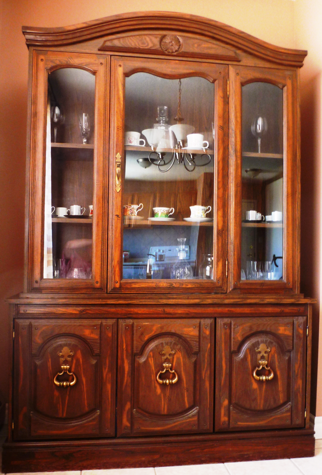 Vintage  China cabinet