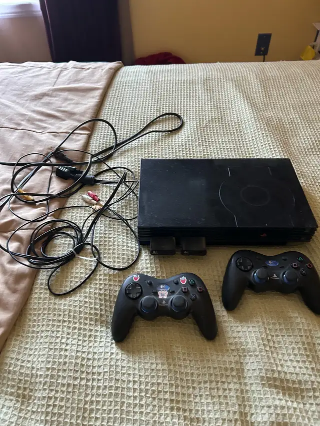 HUGE PLAYSTATION 2 BUNDLE!