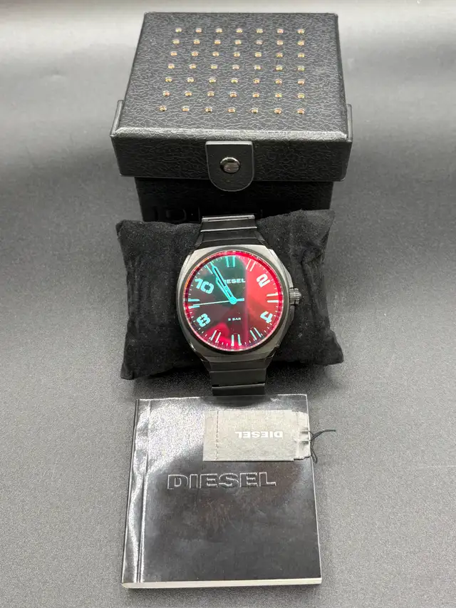 Diesel DZ-1886 Watch Complete in Box with Fresh Battery
