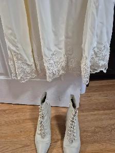 Ivory Wedding Dress Size 14-20    Leather Wedding Boots - Photo 9