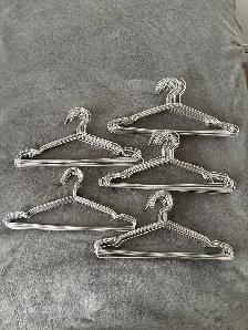 90 heavy duty Metal Hangers