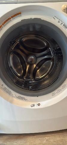 Electrolux "27" White Front Load Washer/Dryer Set - Photo 6