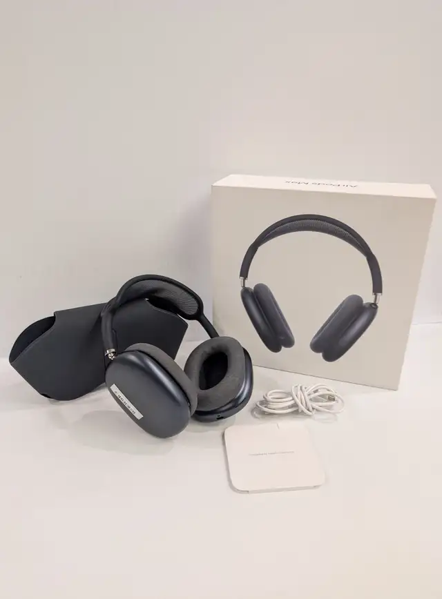 (B2308) Apple AirPods Max USB-C Headphones