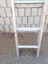 Aluminum Extension Ladder - Photo 5